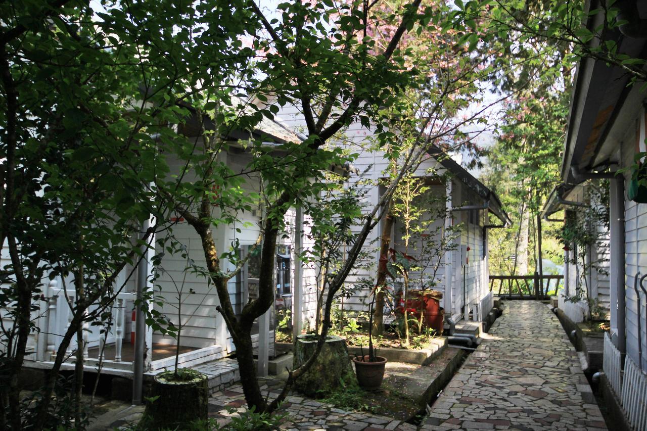 Villa Gemlu Lugu Exterior foto
